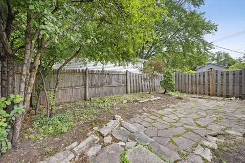 $425,000 | 803 East Harrison Avenue, Wheaton, IL 60187