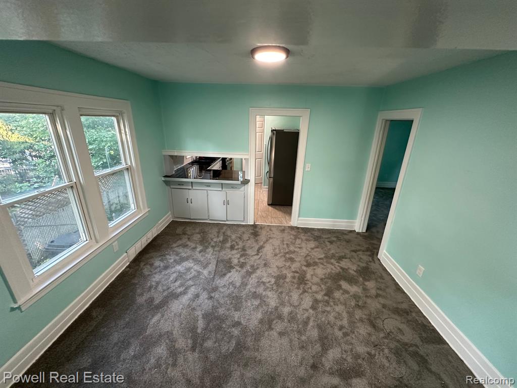 43 Summit Street Pontiac, MI 48342 - Photo 7 of 24
