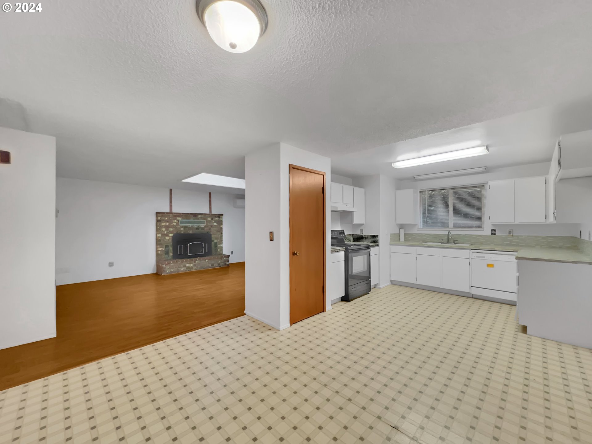 57205 Gladewood Road Coquille, OR 97423 - Photo 9 of 27 Gallery Image 9