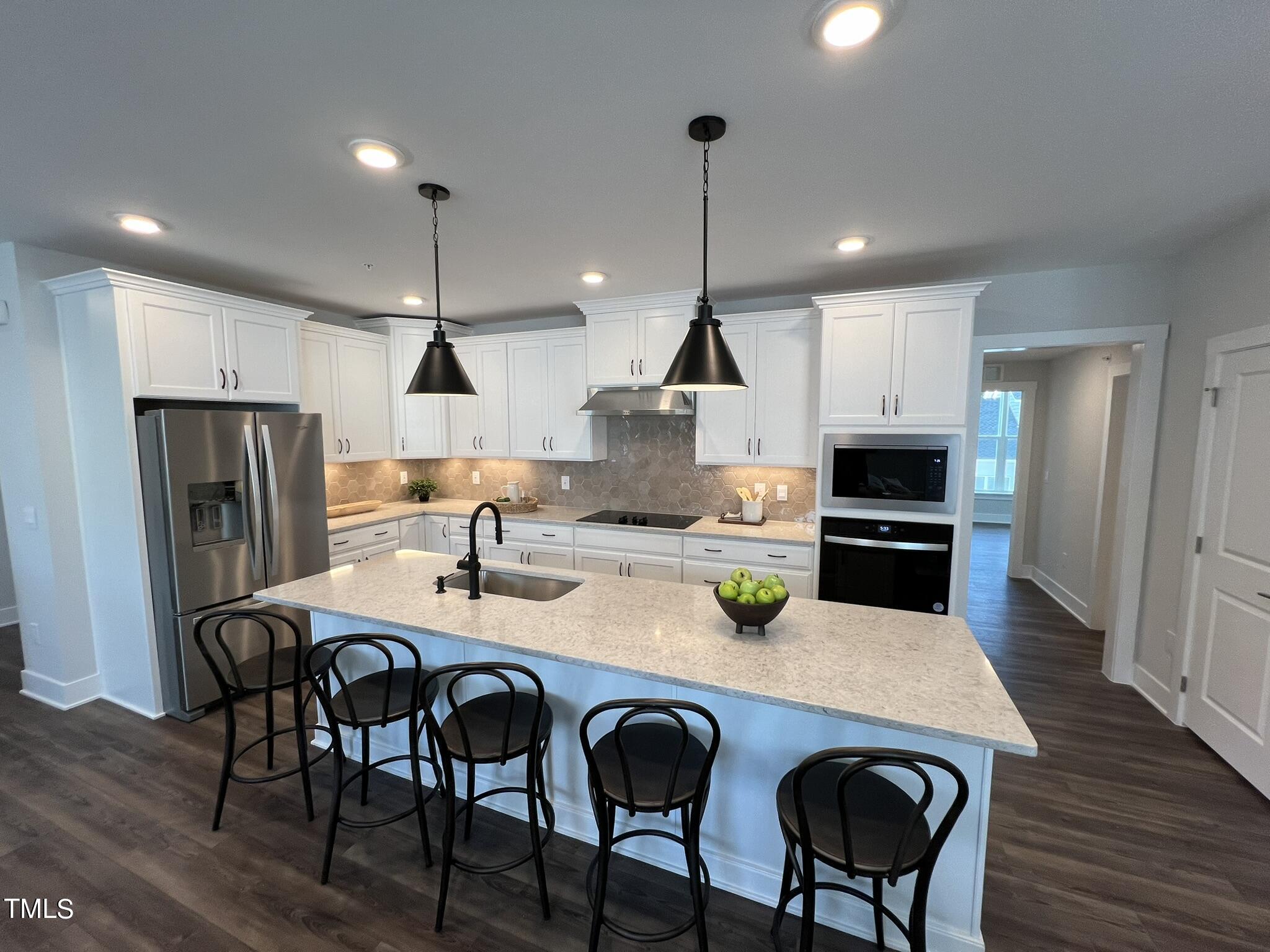 11549 Helmond Way, Unit 102 Raleigh, NC 27617 - Photo 7 of 52 Kitchen