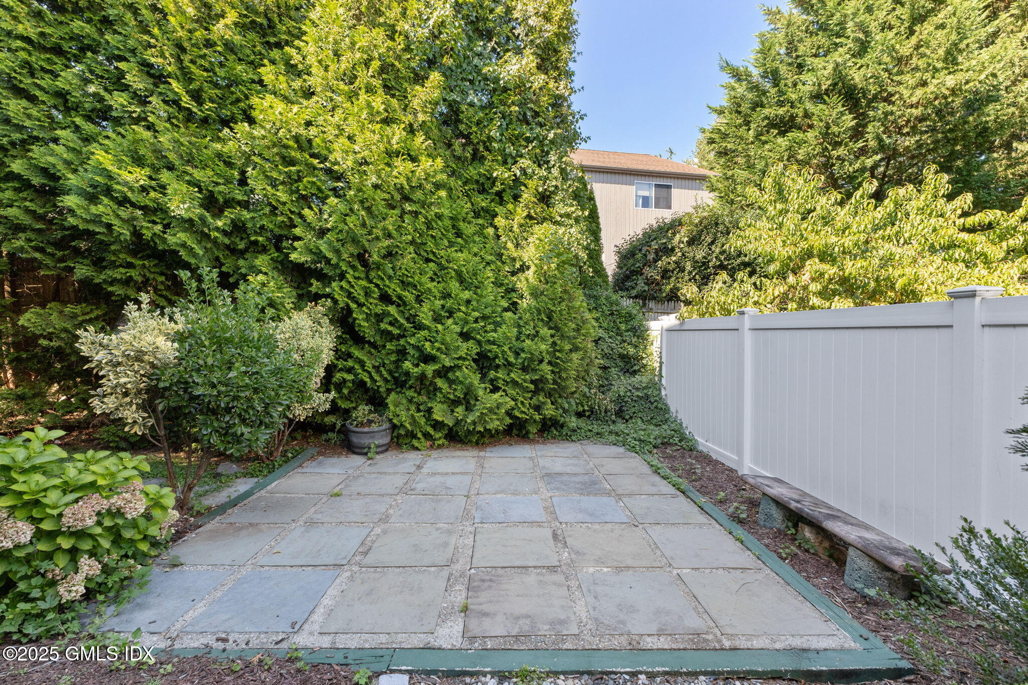 75 Ritch Avenue, Unit A Greenwich, CT 06830 - Photo 17 of 19 28-web-or-mls-75-a-rich-avenue