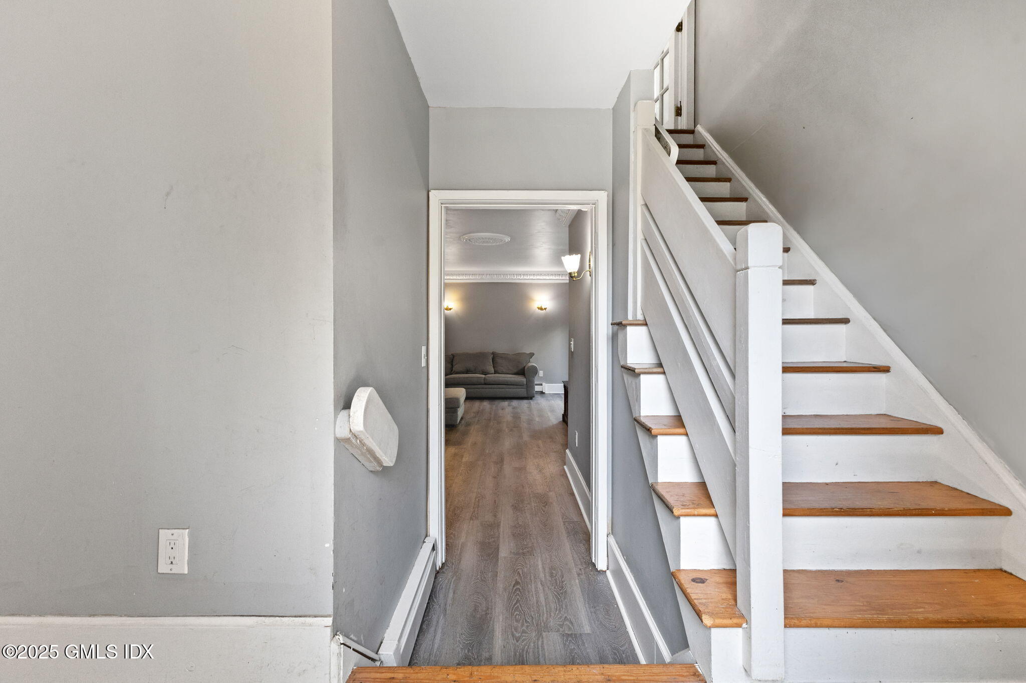 75 Ritch Avenue, Unit A Greenwich, CT 06830 - Photo 2 of 19 2-web-or-mls-75-a-rich-avenue