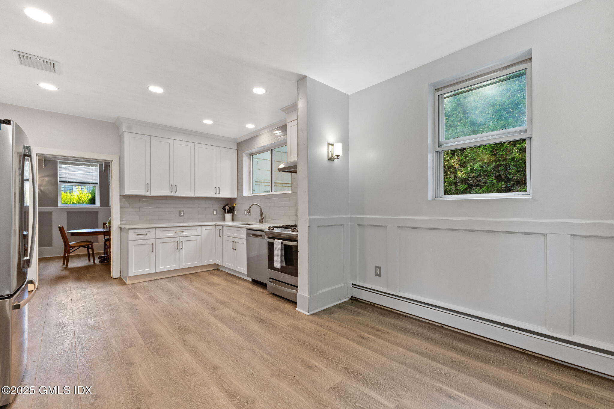 75 Ritch Avenue, Unit A Greenwich, CT 06830 - Photo 7 of 19 16-web-or-mls-75-a-rich-avenue