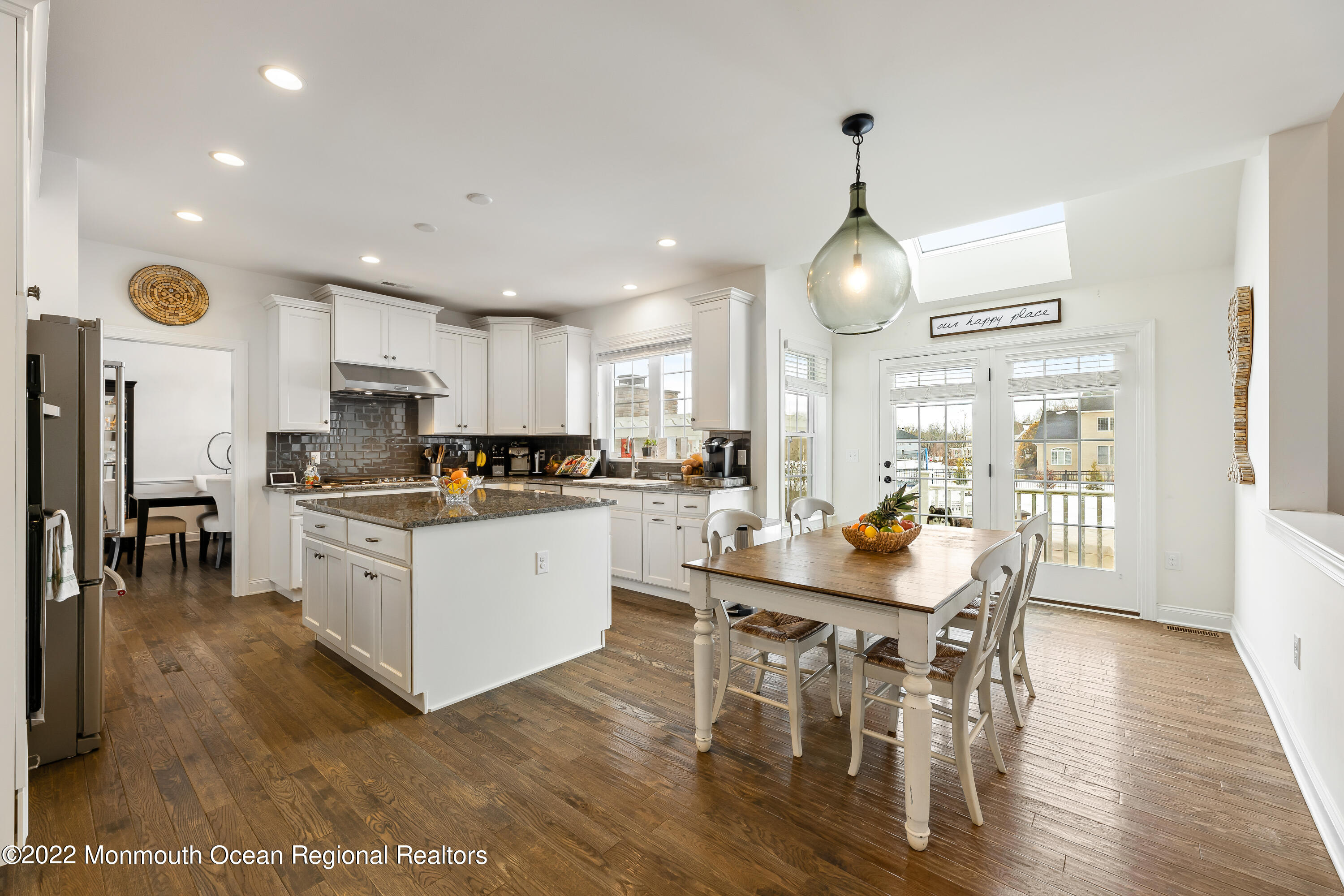 43 Weathervane Circle Cream Ridge, NJ 08514 - Photo 15 of 29 14. Kitchen