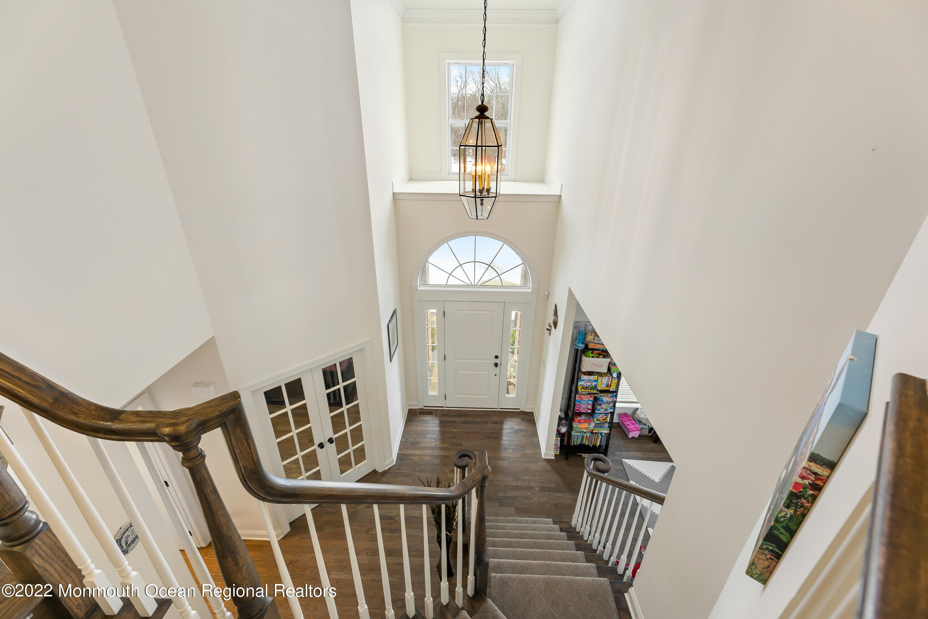 43 Weathervane Circle Cream Ridge, NJ 08514 - Photo 9 of 29 9. Foyer