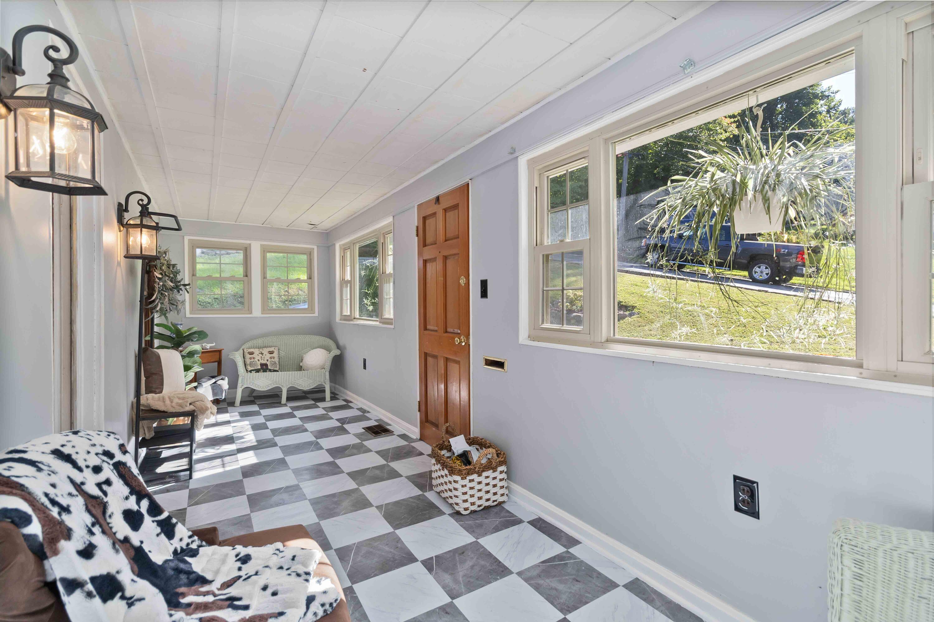 201 Padgett Street Corbin, KY 40701 - Photo 6 of 48 005