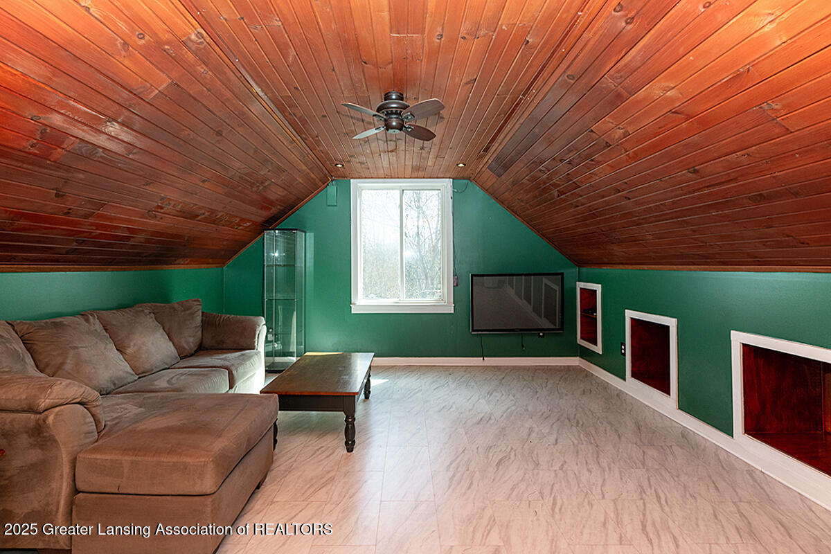 1642 Coolidge Road East Lansing, MI 48823 - Photo 20 of 23 20