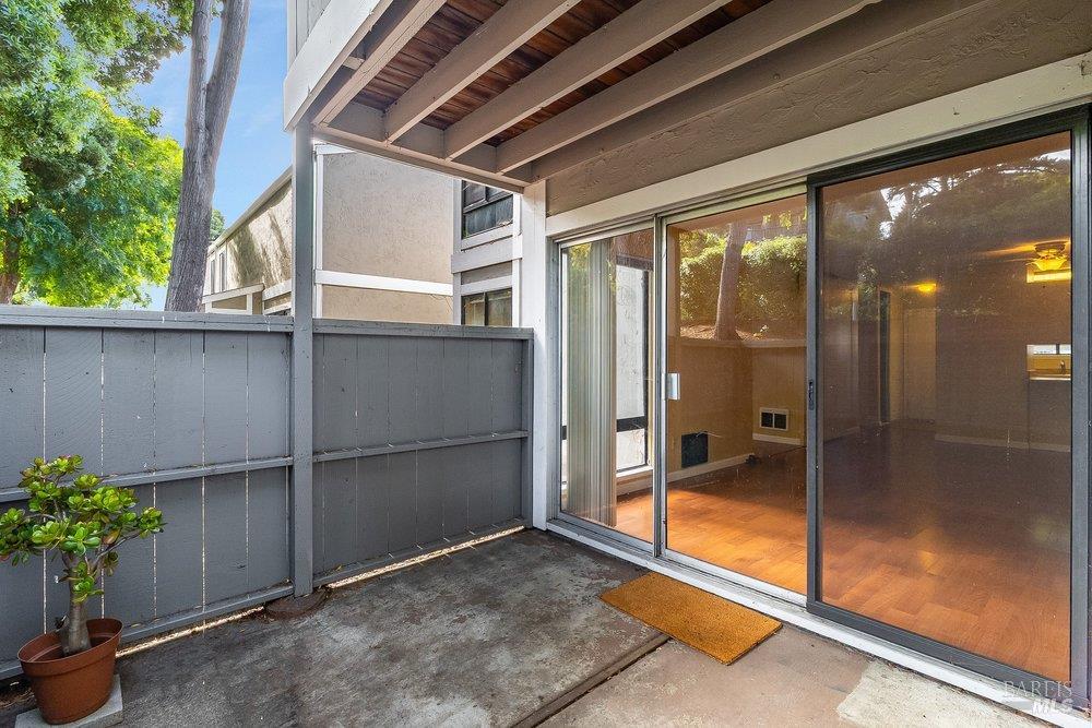 900 Southampton Road, Unit 11 Benicia, CA 94510 - Photo 21 of 36