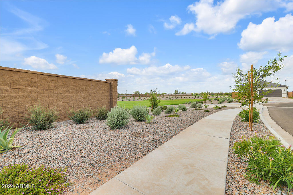17615 North Ravello Road Maricopa, AZ 85138 - Photo 23 of 26 27