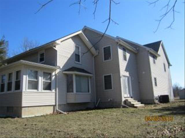 9912 Crabb Road Temperance, MI 48182 - Photo 2 of 4 20365439-1.JPG