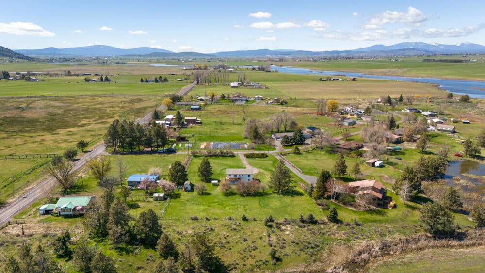 7755 Lost River Road Klamath Falls, OR 97603 - Photo 11 of 52 IMG_0308