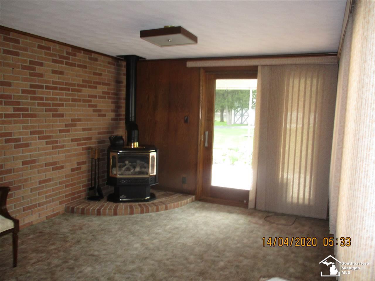 13381 Grafton Road Carleton, MI 48117 - Photo 11 of 35