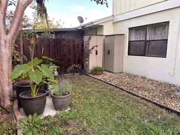 $2,800 | 5337 Jog Lane, Delray Beach, FL 33484