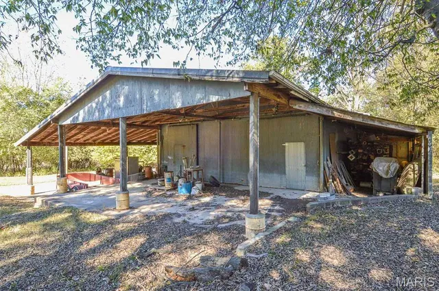 $10,000 | 1101 Liberty Street, Evansville, IL 62242