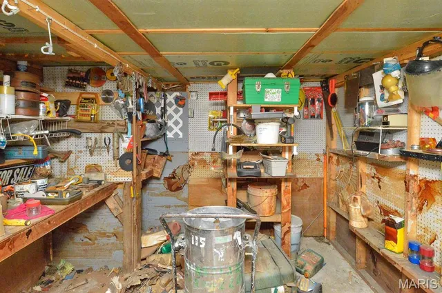 $10,000 | 1101 Liberty Street, Evansville, IL 62242