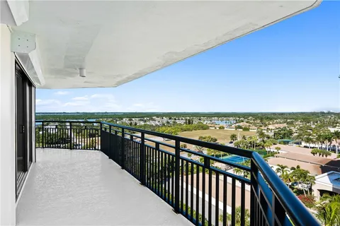 $798,000 | 2800 North Hwy A1A, Unit PH01, Hutchinson Island, FL 34949