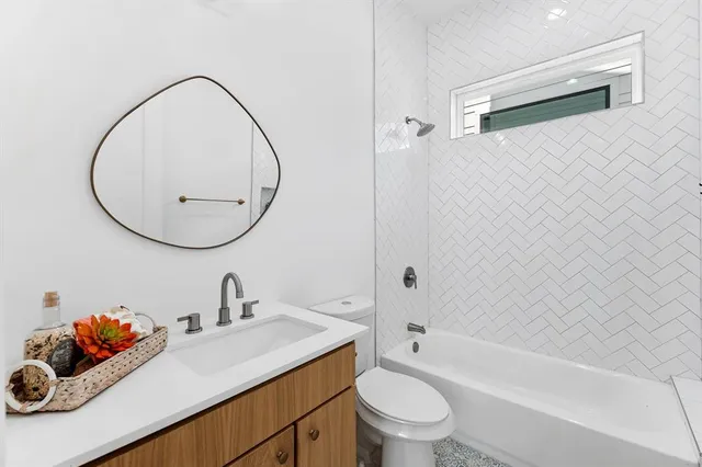 a view of yard with seating space