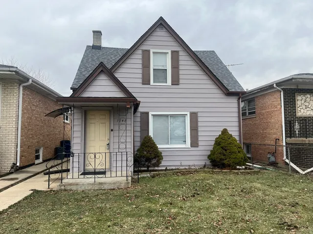 $249,000 | 7748 Newland Avenue, Burbank, IL 60459