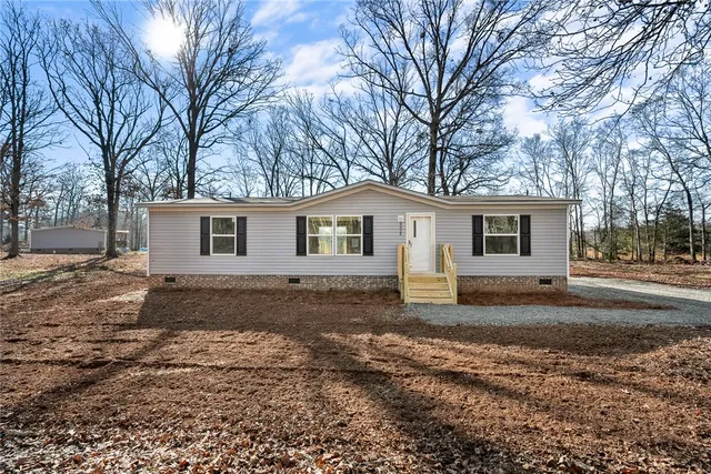 $223,000 | 4924 Airline Road, Iva, SC 29655