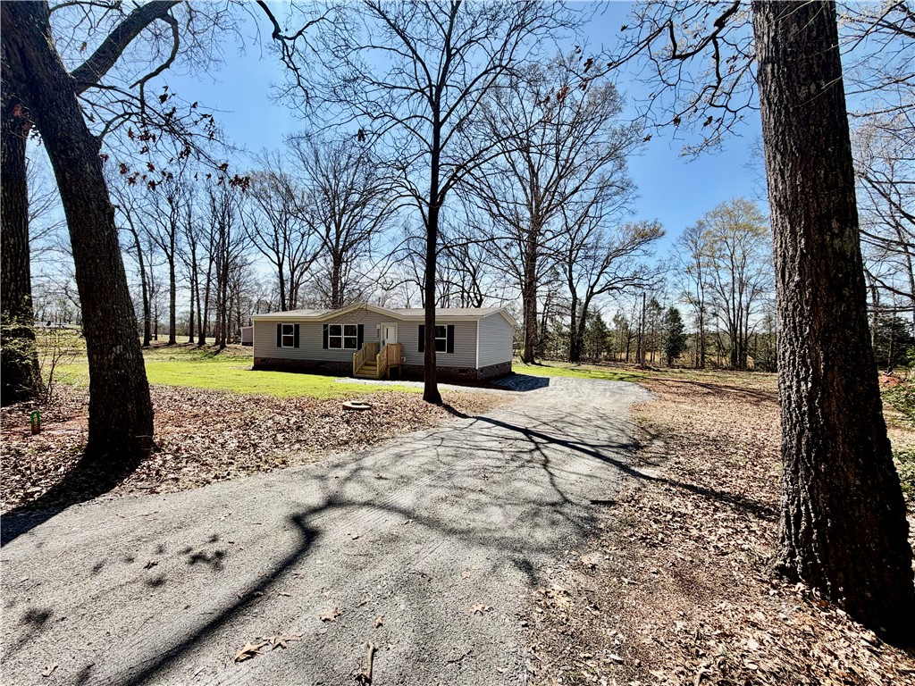 4924 Airline Road Iva, SC 29655 - Photo 4 of 32