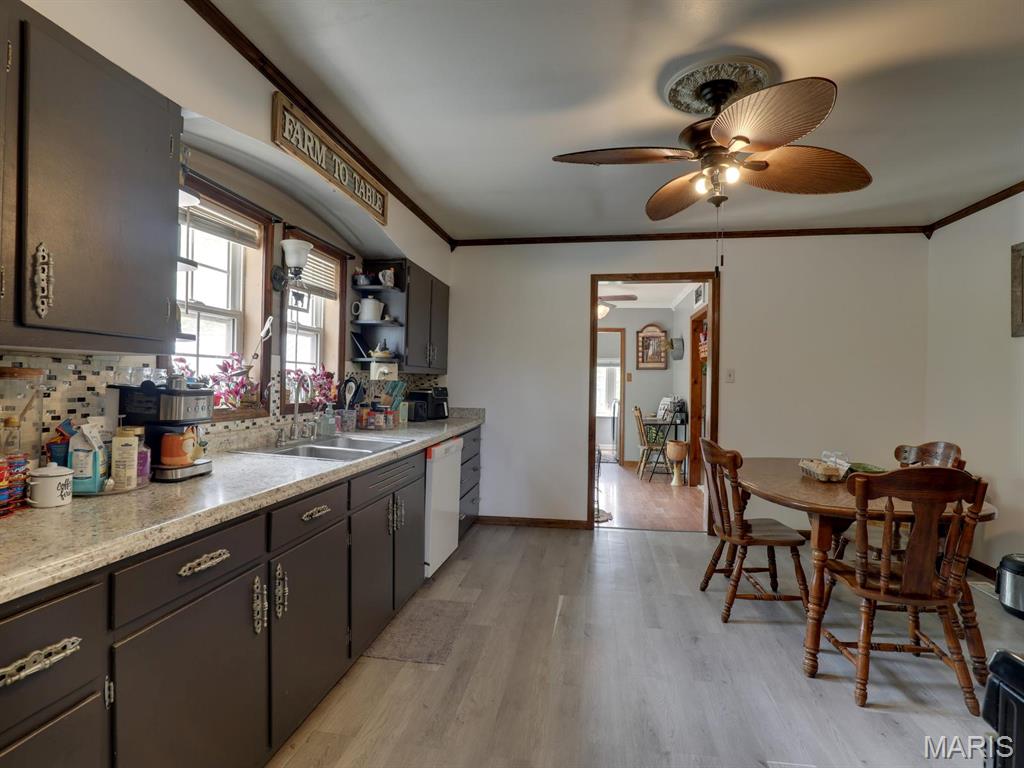 12746 Thorn Berry Road New London, MO 63459 - Photo 11 of 49
