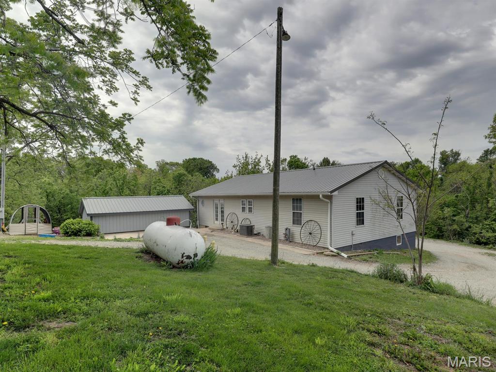 12746 Thorn Berry Road New London, MO 63459 - Photo 22 of 49