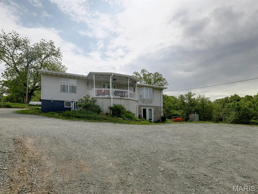 12746 Thorn Berry Road New London, MO 63459 - Photo 5 of 49
