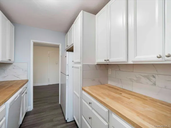 $197,000 | 3 Sadore Lane, Unit 4P, Yonkers, NY 10710