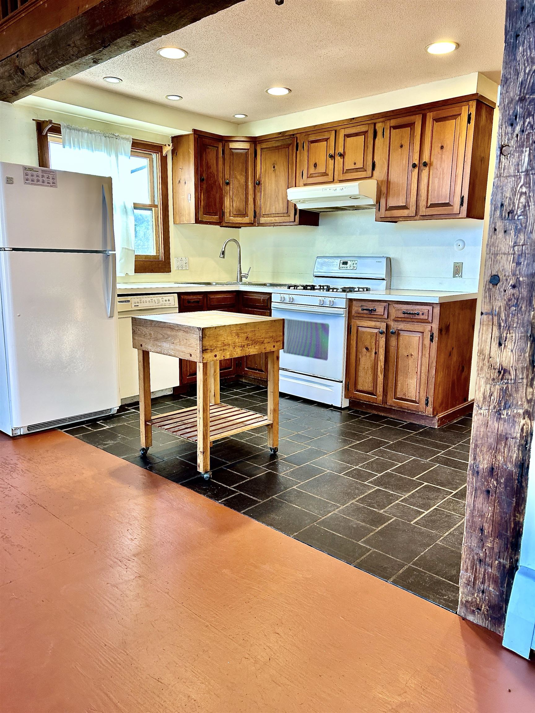 185 Highway 4 Enfield, NH 03748 - Photo 2 of 20