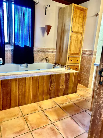 $2,500 | 185 Highway 4, Enfield, NH 03748