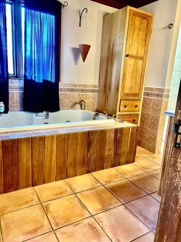 $2,500 | 185 Highway 4, Enfield, NH 03748