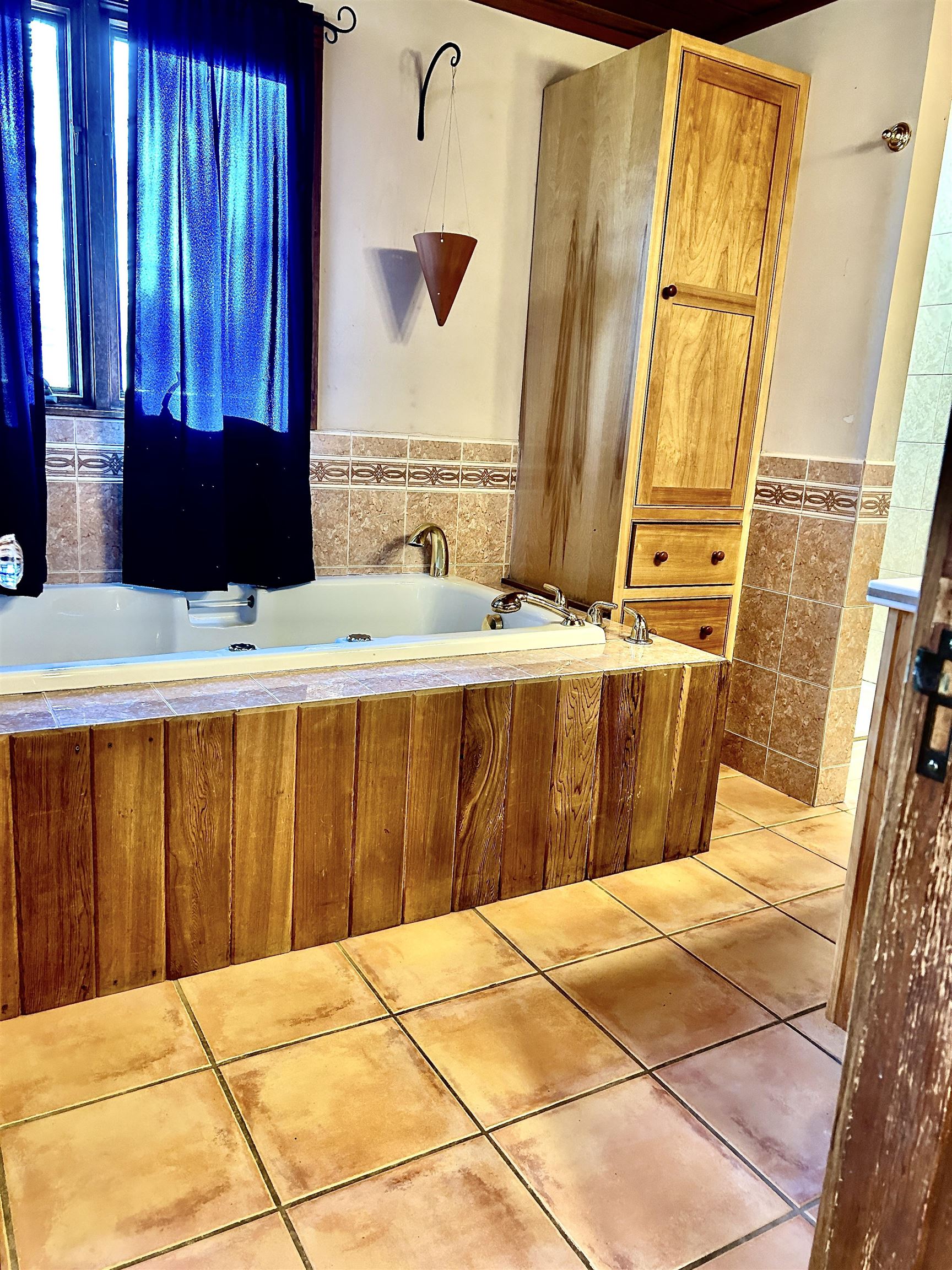 185 Highway 4 Enfield, NH 03748 - Photo 5 of 20