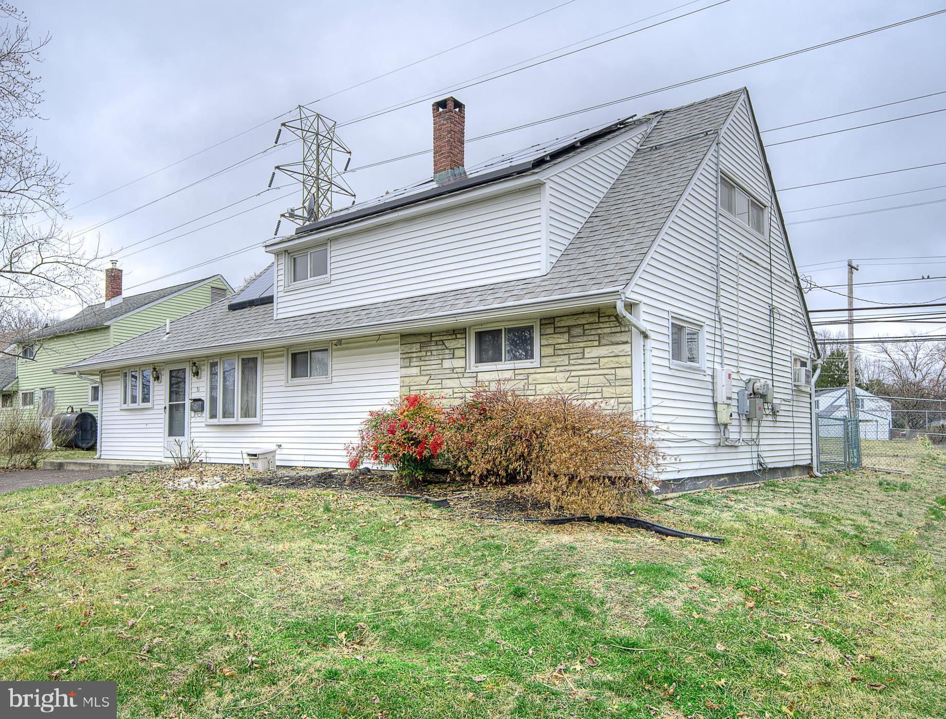 51 Grasspond Road Levittown, PA 19057 - Photo 1 of 22 Front yard
