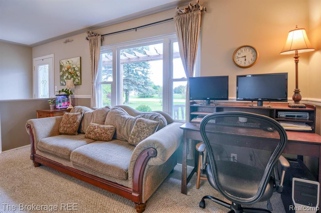 2304 East Cook Road Grand Blanc, MI 48439 - Photo 11 of 32