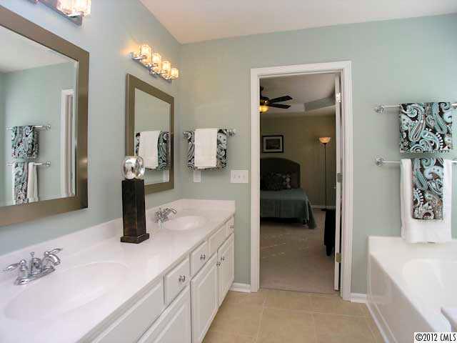 2302 Blueberry Ridge Road Matthews, NC 28105 - Photo 13 of 16 Gallery Image 13