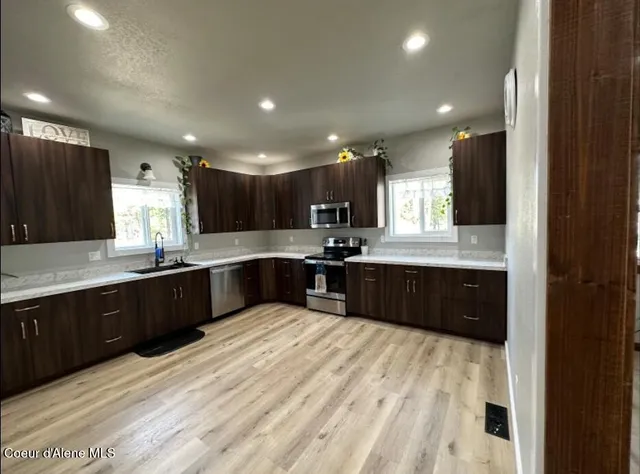 $535,000 | 334 Hardy Loop, Bonners Ferry, ID 83805