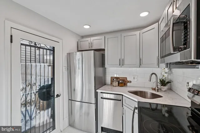 $485,000 | 2432 Madison Square, Philadelphia, PA 19146