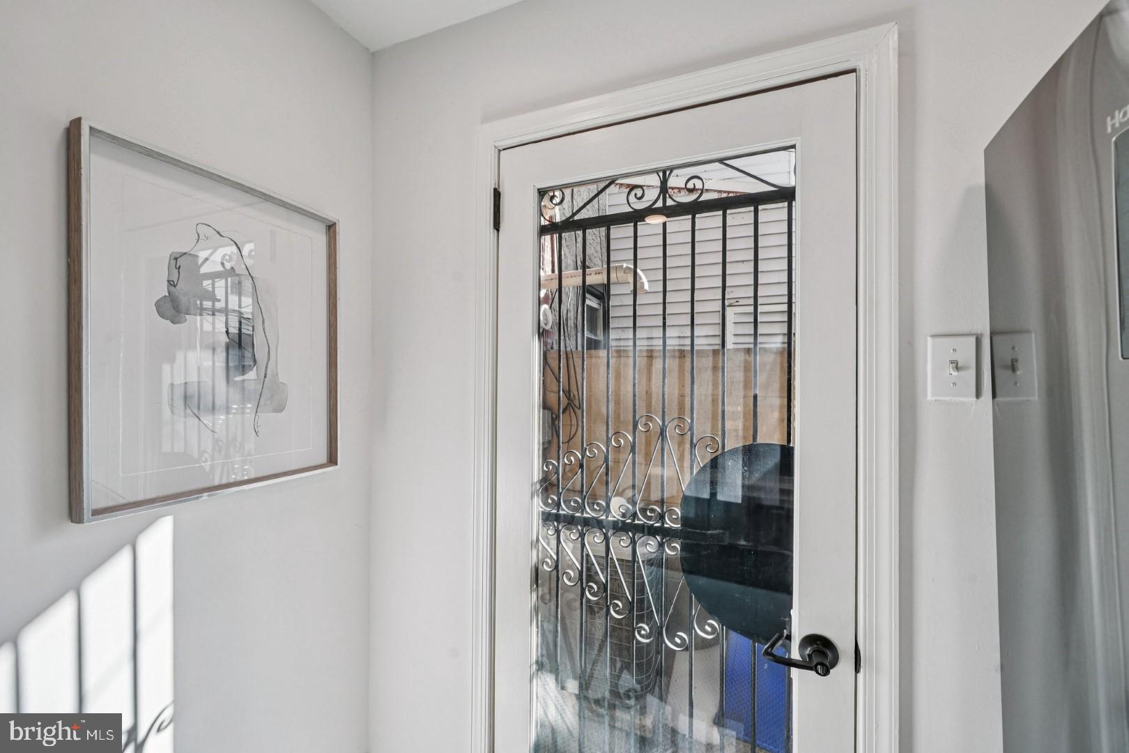 2432 Madison Square Philadelphia, PA 19146 - Photo 14 of 37