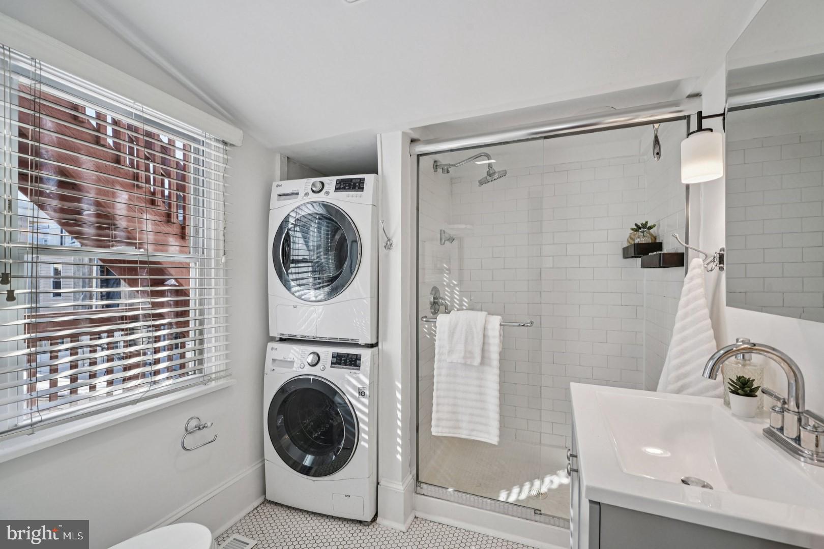 2432 Madison Square Philadelphia, PA 19146 - Photo 25 of 37