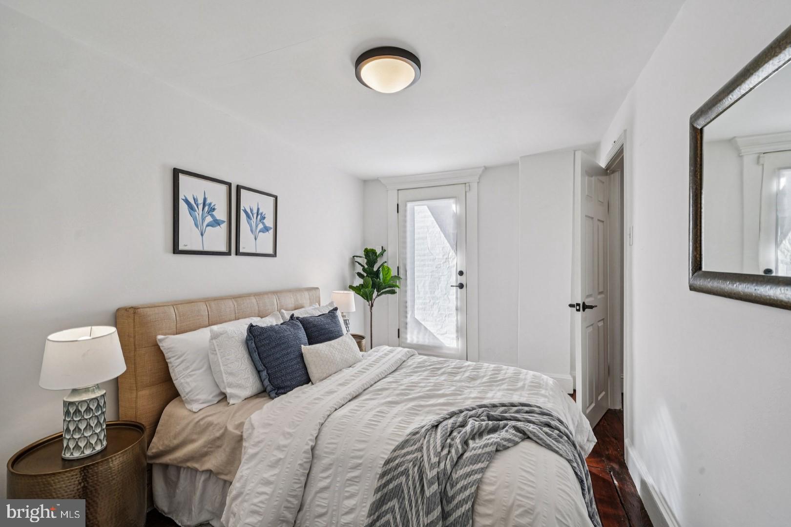 2432 Madison Square Philadelphia, PA 19146 - Photo 30 of 37