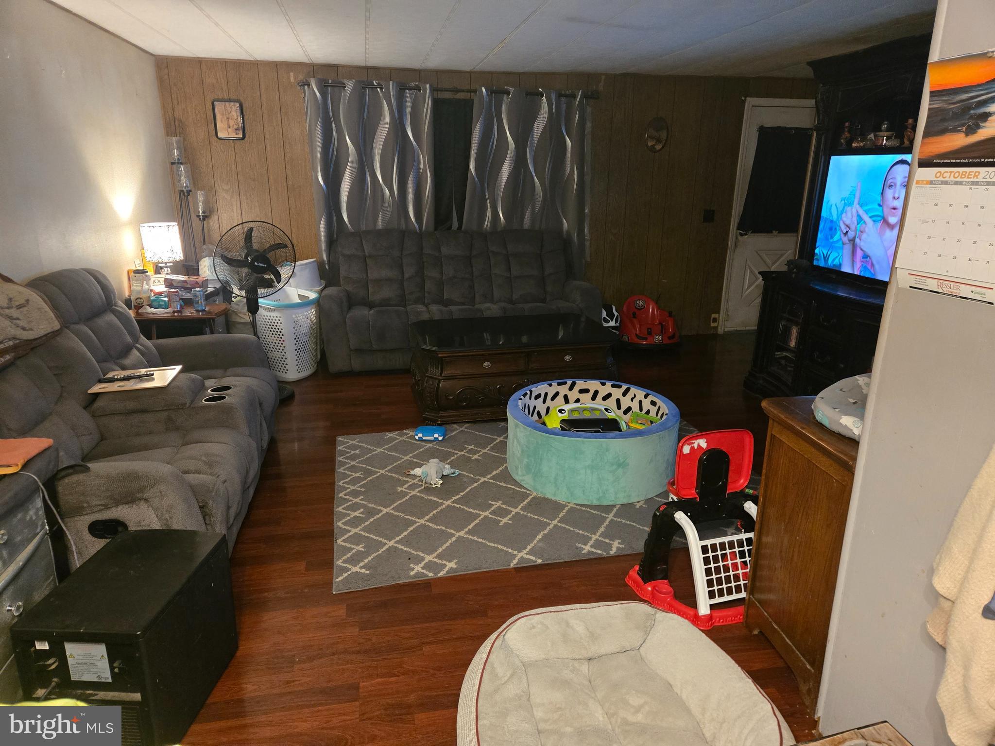 106 Hess Road Elizabethtown, PA 17022 - Photo 17 of 20 Living Room