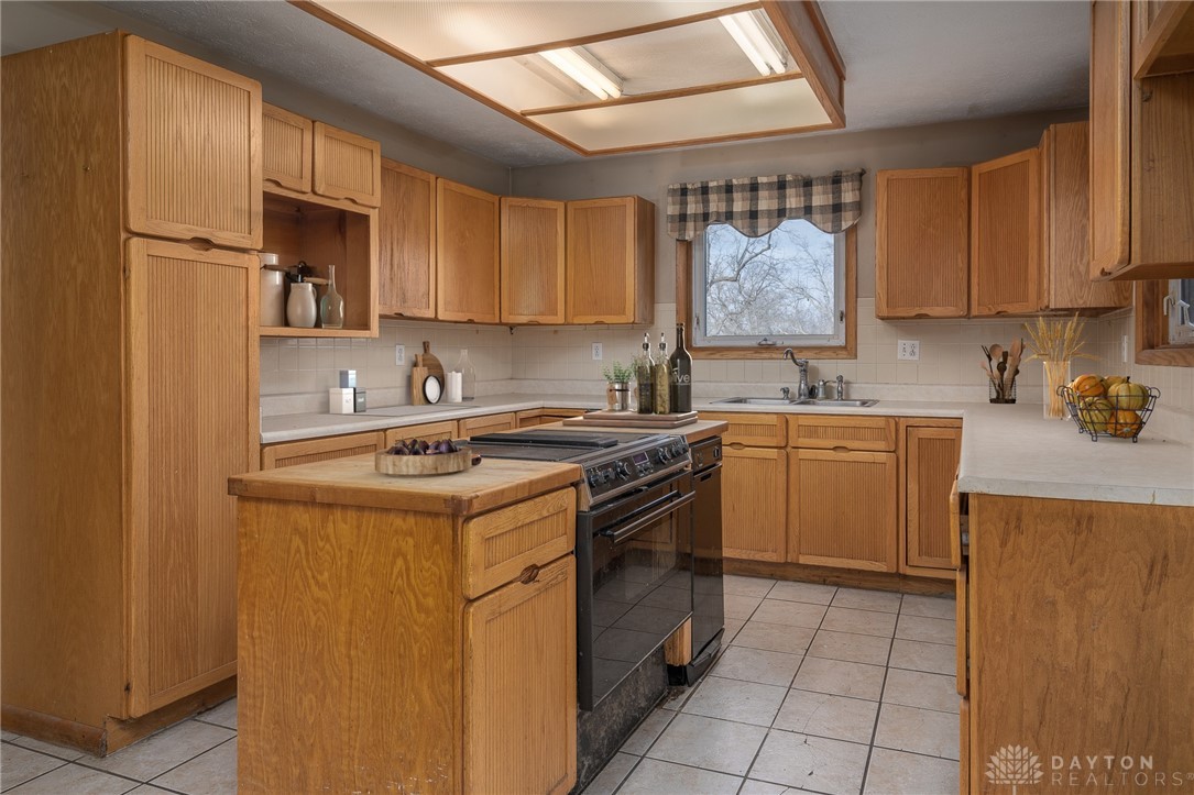 446 Grange Hall Road Beavercreek, OH 45430 - Photo 19 of 42 Virtually enhanced