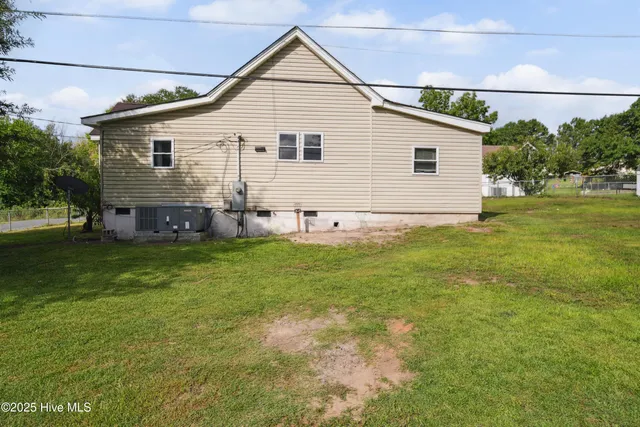 $105,000 | 106 Safie 3rd Street, Rockingham, NC 28379