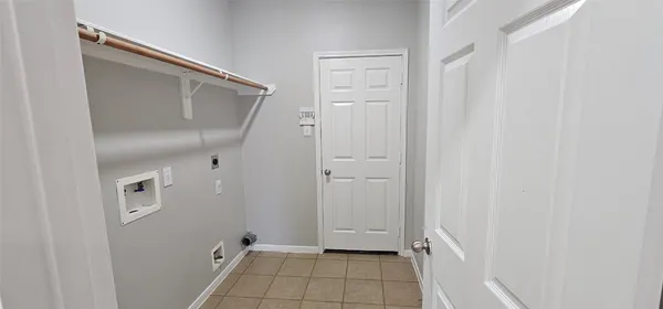 $2,400 | 21322 Amesbury Meadow Lane, Spring, TX 77379