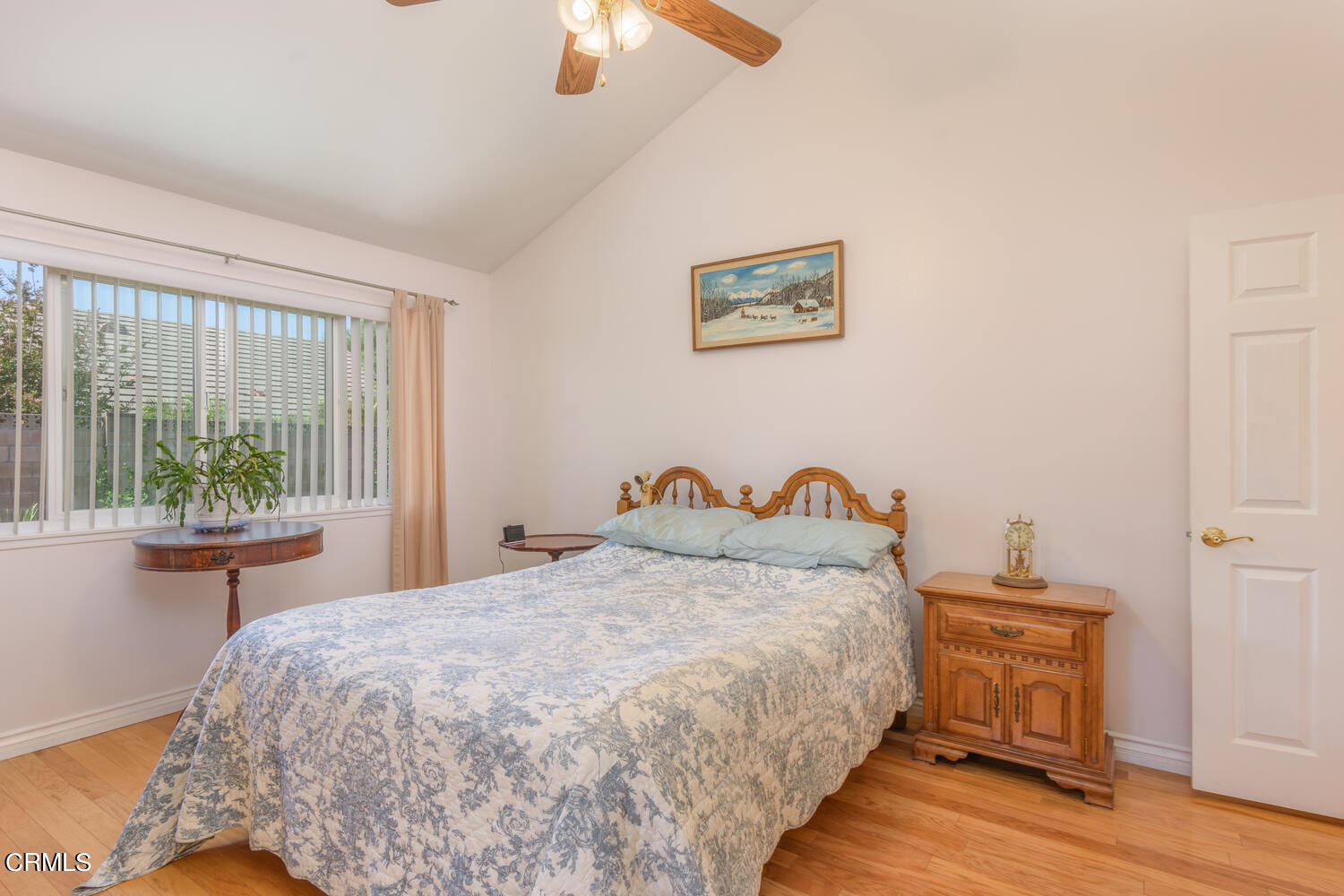5658 Fearing Street Simi Valley, CA 93063 - Photo 15 of 27 5658 Fearing St Simi Valley CA-large-017