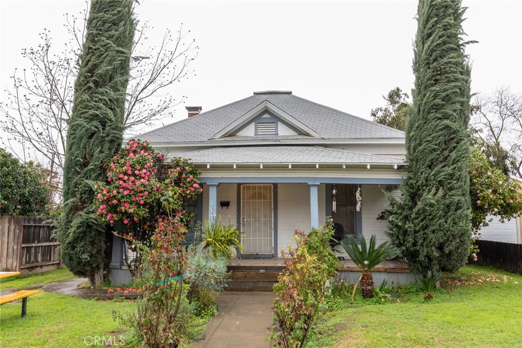 1031 K Street Reedley, CA 93654 - Photo 2 of 36