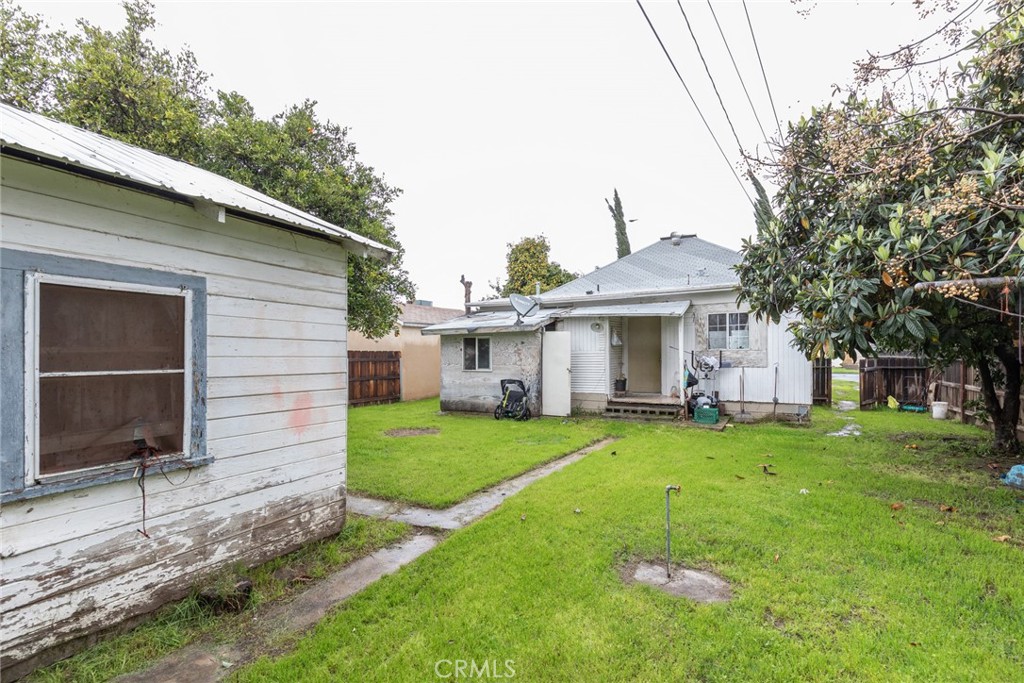 1031 K Street Reedley, CA 93654 - Photo 34 of 36