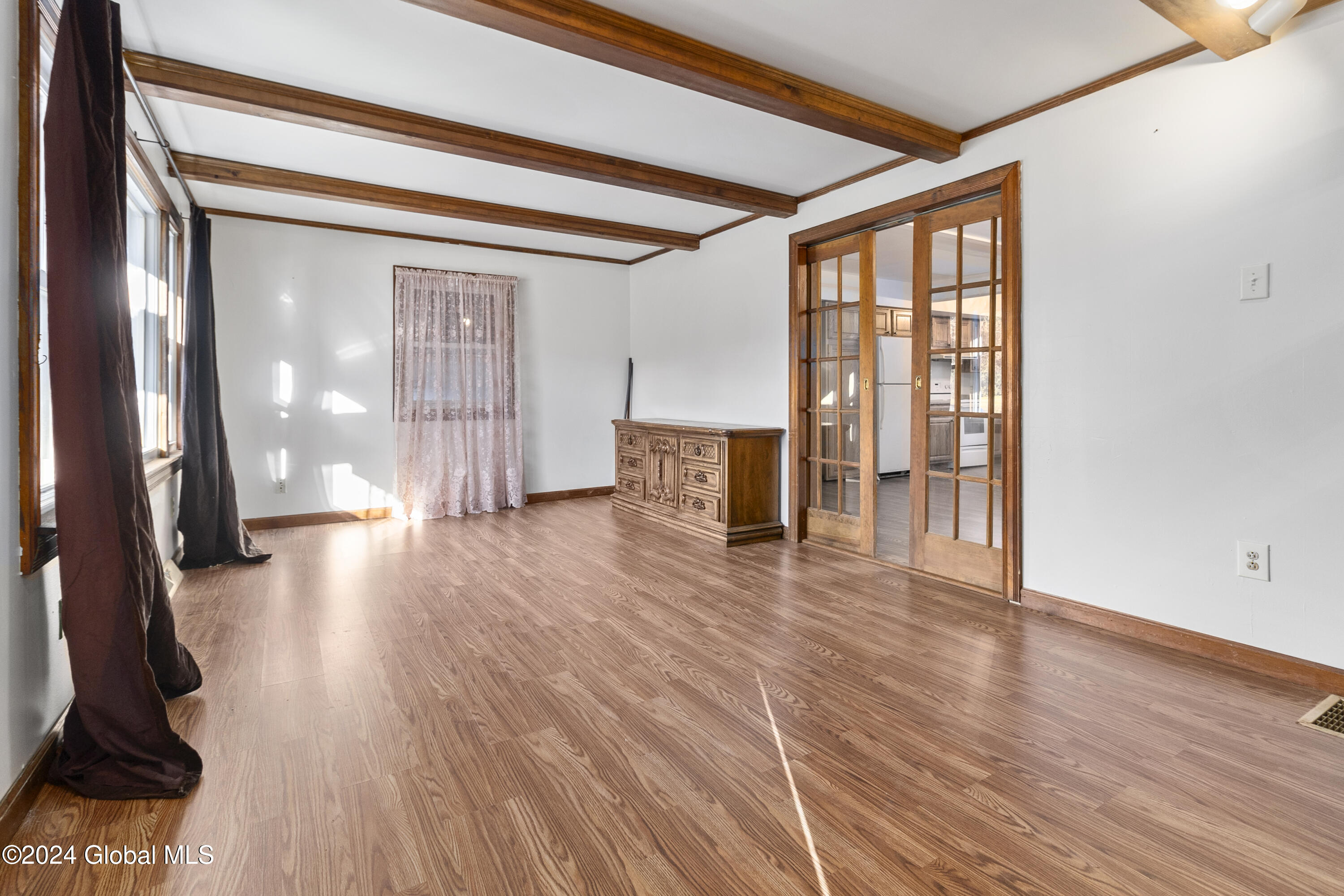 378 Gansevoort Road Moreau, NY 12828 - Photo 4 of 18 Living Room