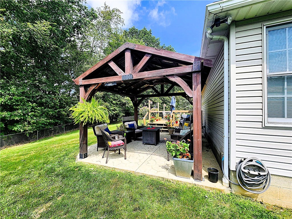 8329 Seasons Road Streetsboro, OH 44241 - Photo 28 of 35 View of patio / terrace with an outdoor hangout area