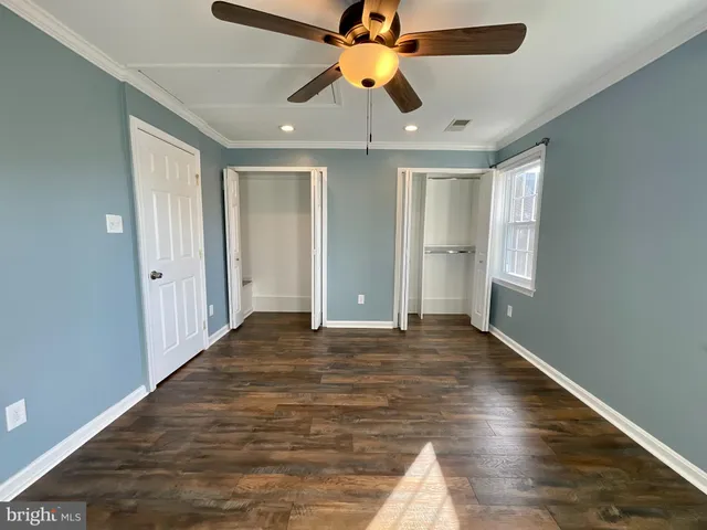 a view of walk in closet